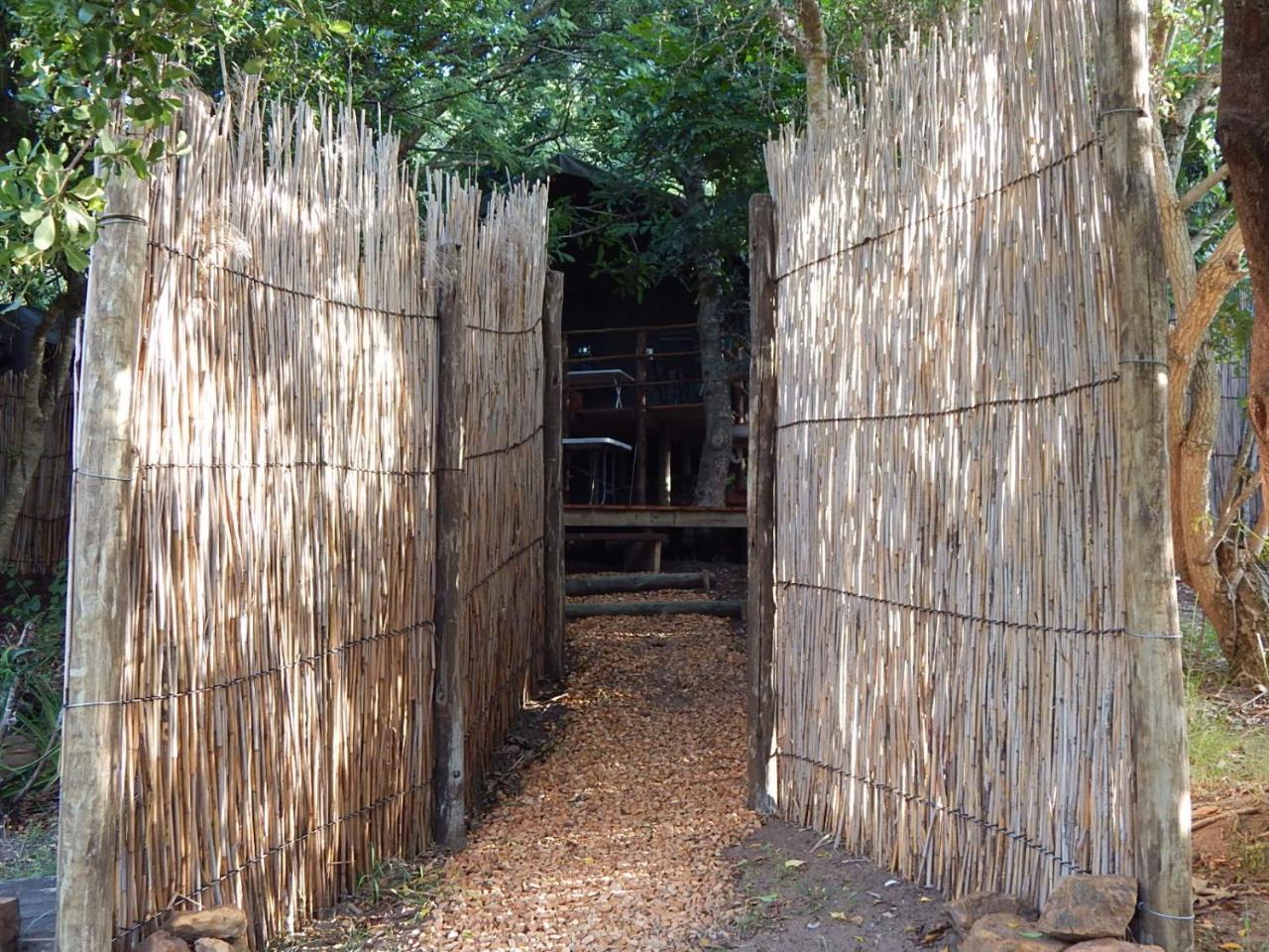 Hotel Woodcutter'S Bush Camp At The Old Trading Post Wildernis Esterno foto